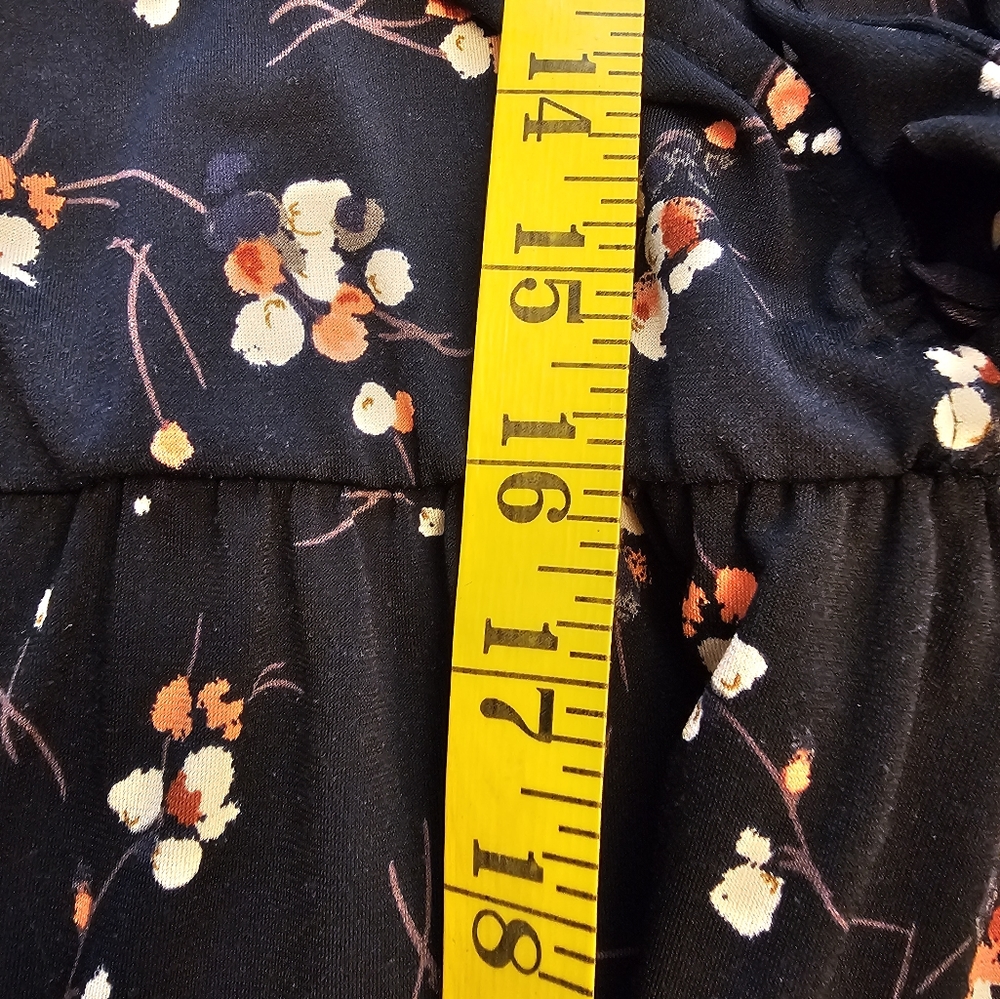 Kaileigh Floral Faux Wrap Wide Leg Jumpsuit - Picture 13 of 16